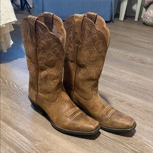 Ariat Brown Western Cowboy Boots